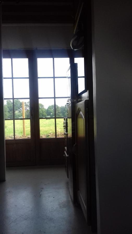 Gite Les Vignettes Bourgeauville Exterior foto